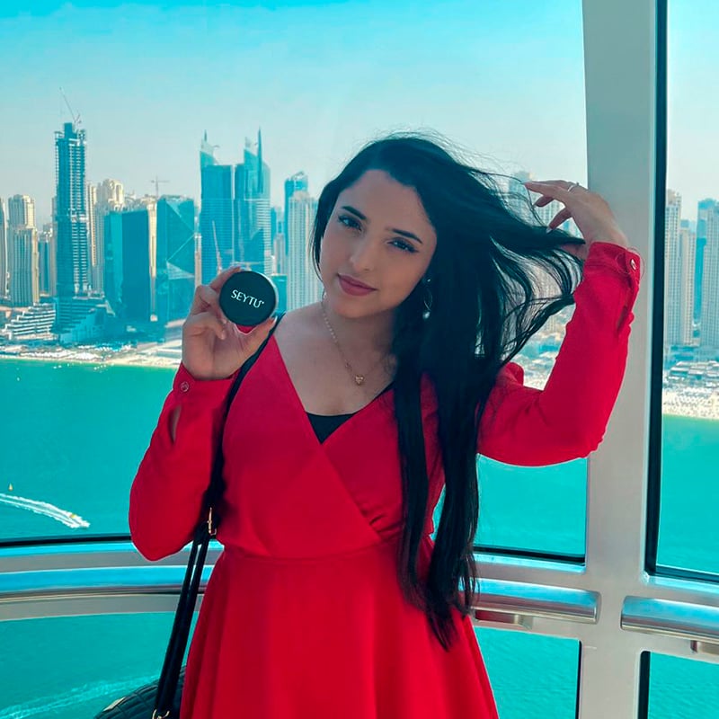 Leslie Loreth Cázares